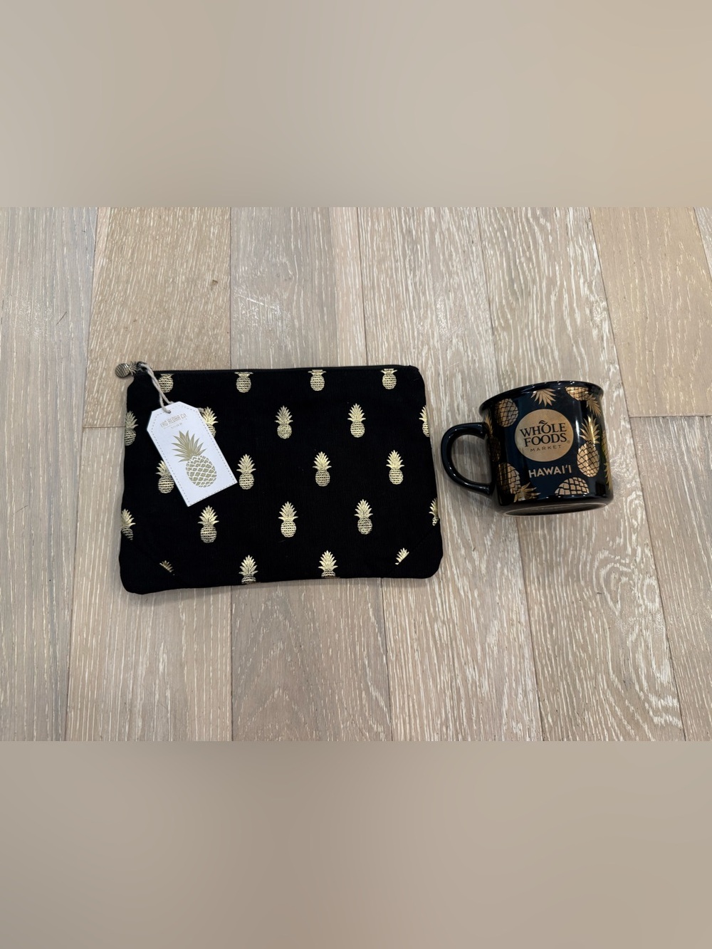 Whole Foods Market Tag Aloha exclusive to Hawaii black mug & zip clutch NWT - Picture 3 of 12